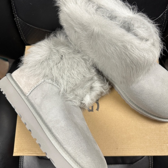 NIB! UGG Women's Boots Mini Toscana Cuff Sheepskin In Gray Size US8/EU39 1102991 - Picture 6 of 10